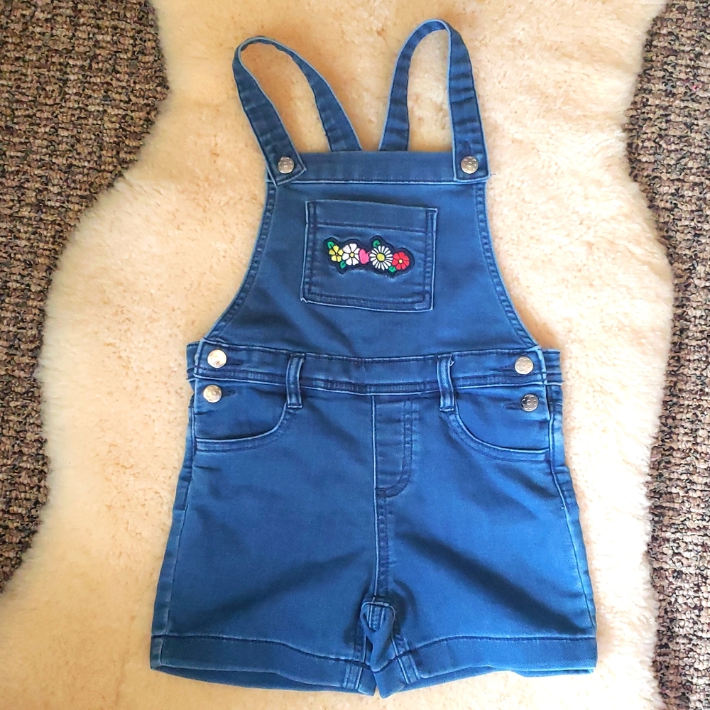 Girls overall. Size 5.